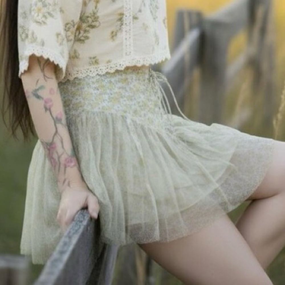 Free People Cream and Sage Floral Mini Skirt - Picture 6 of 13